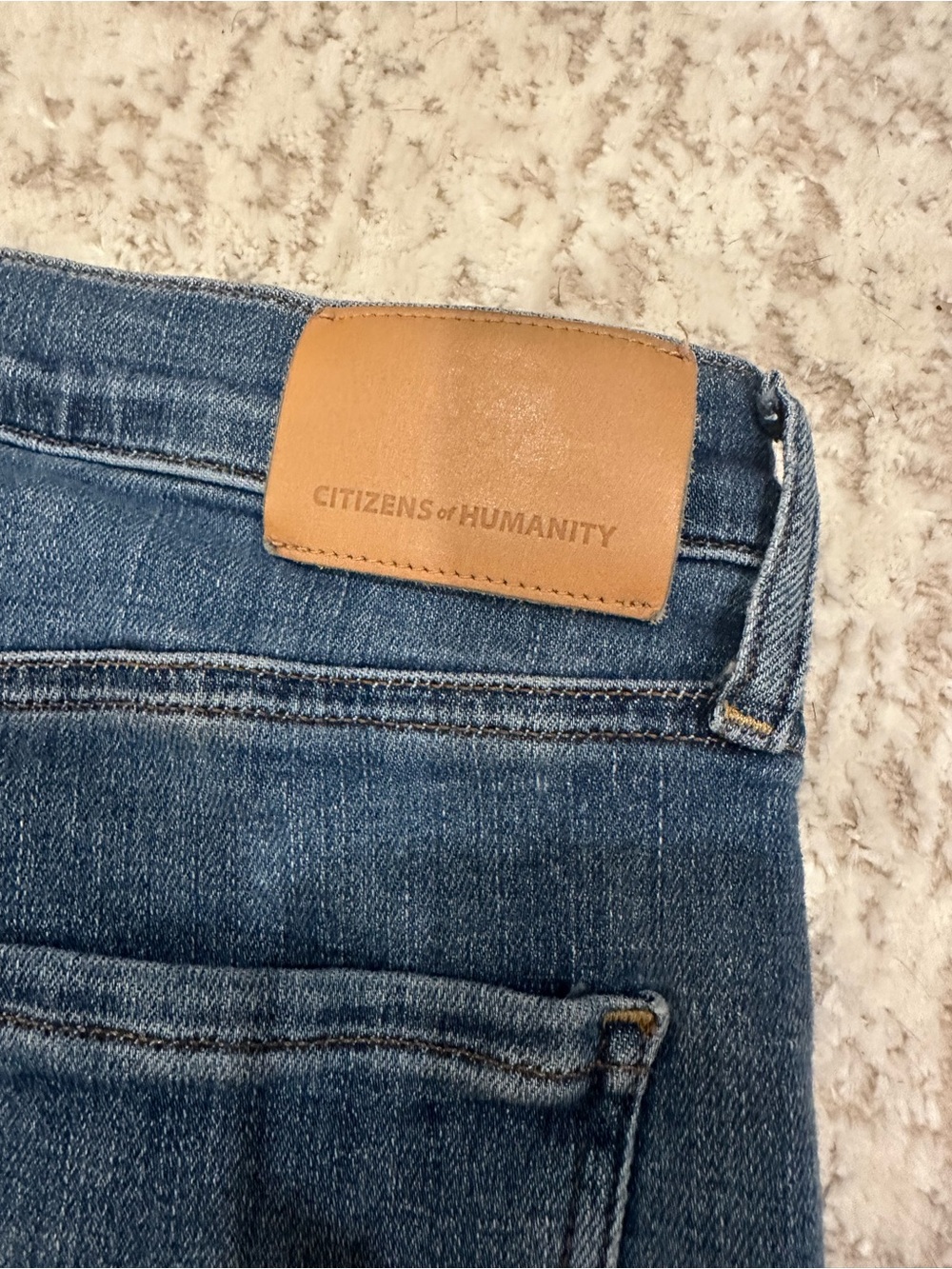 Citizens of Humanity Isola Bootcut Cropped Jeans Size 30 Vintage Wash Raw Hem - Picture 4 of 10